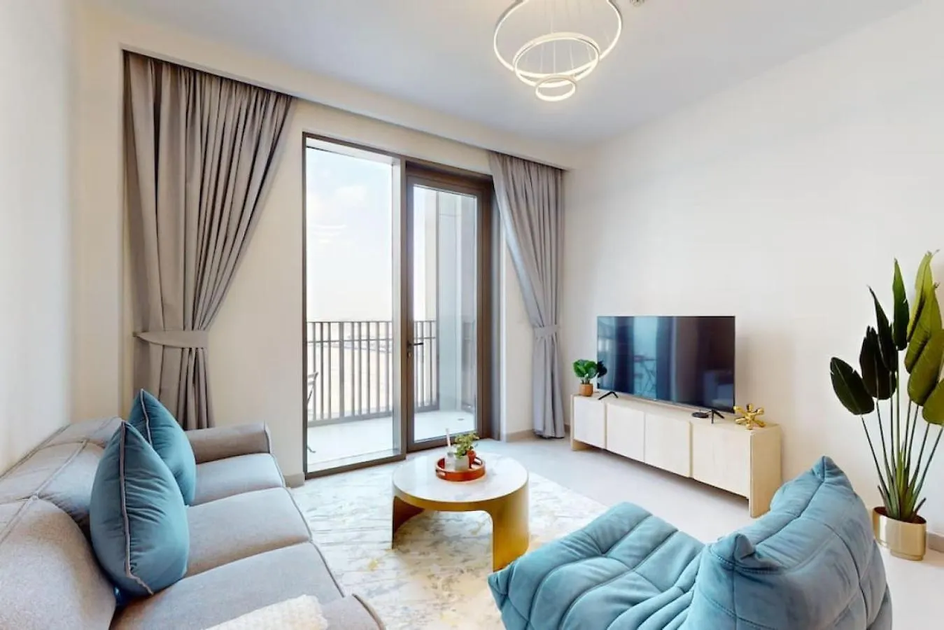Summer At Creek Beach - Elegant One Bedroom Dubai